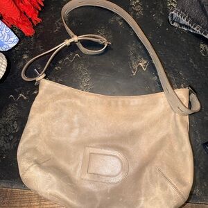 Chic Beige Leather Shoulder Bag